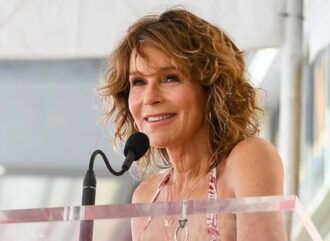 Jennifer Grey Net Worth 2022